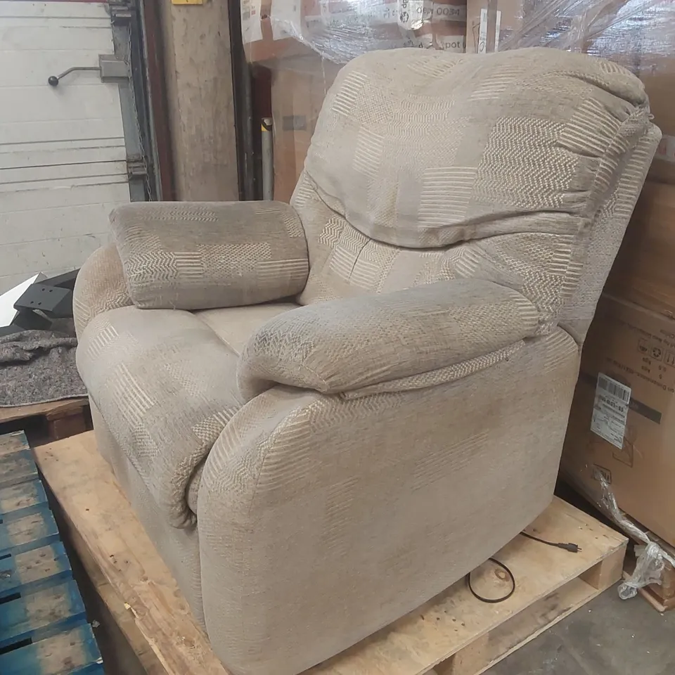 DESIGNER FABRIC UPHOLSTERED ELECTRIC RECLINING ARMCHAIR