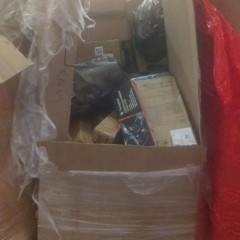 PALLET OF ASSORTED ITEMS INCLUDING AIR COOLER, RETRACTABLE BABY GATE, CAR WHEEL LOCK, PLASTIC BIN
