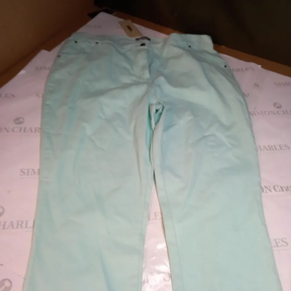 PINNS PEACHED COTTON CROP SIZE 18