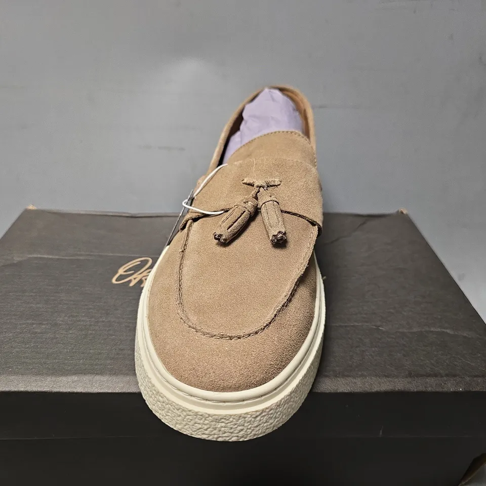 BOXED OFF THE HOOK RORY SUEDE CAMEL - UK 10