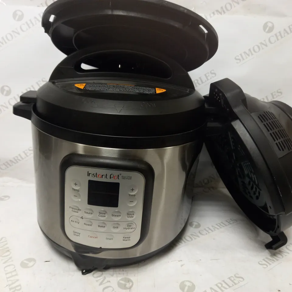 INSTANT POT DUO CRISP AF 8 AIR FRYER