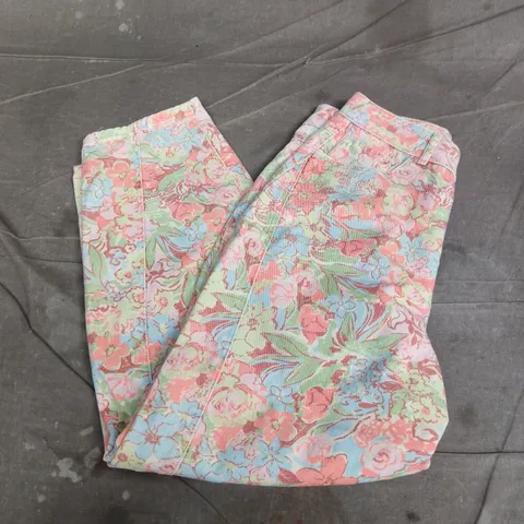 OLIVER BONAS FLORAL PRINT BAREL JEANS IN MULTI - SIZE 8