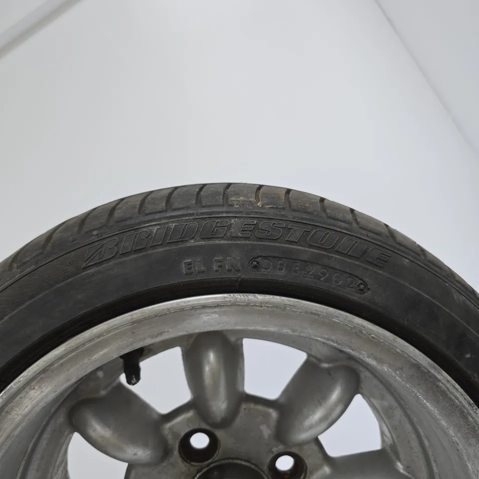 ALLOY CAR WHEEL WITH BRIDGESTONE TYRE