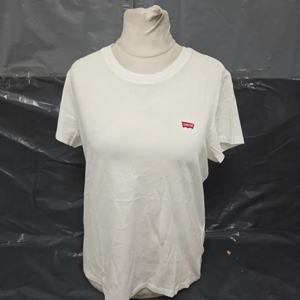 LEVIS PERFECT T-SHIRT IN WHITE - LARGE