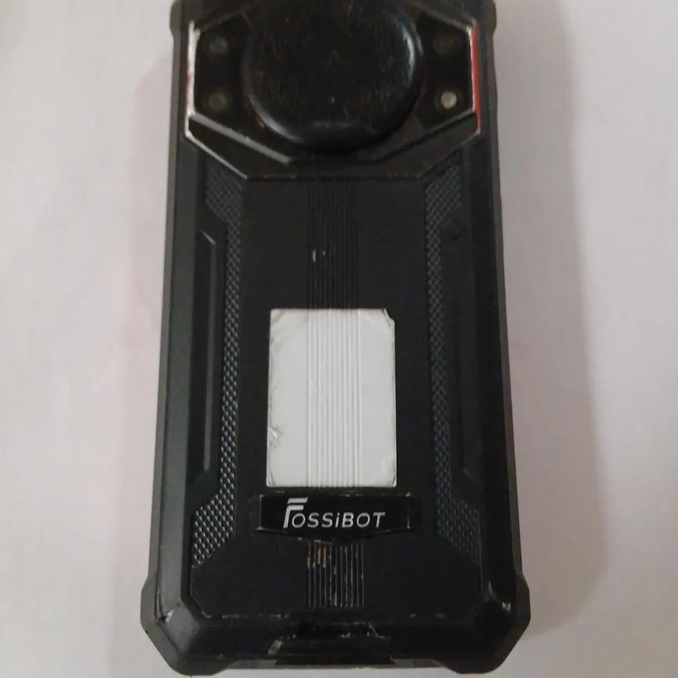 FOSSIBOT RUGGED SMARTPHONE IN PROTECTIVE CASE