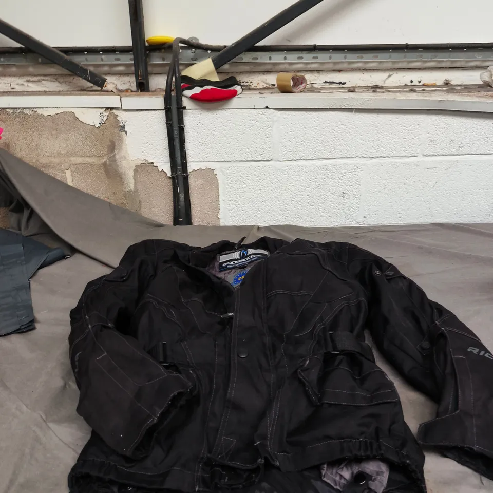 RICHA MOTORCYCLE JACKET – CE CERTIFIED, SIZE M