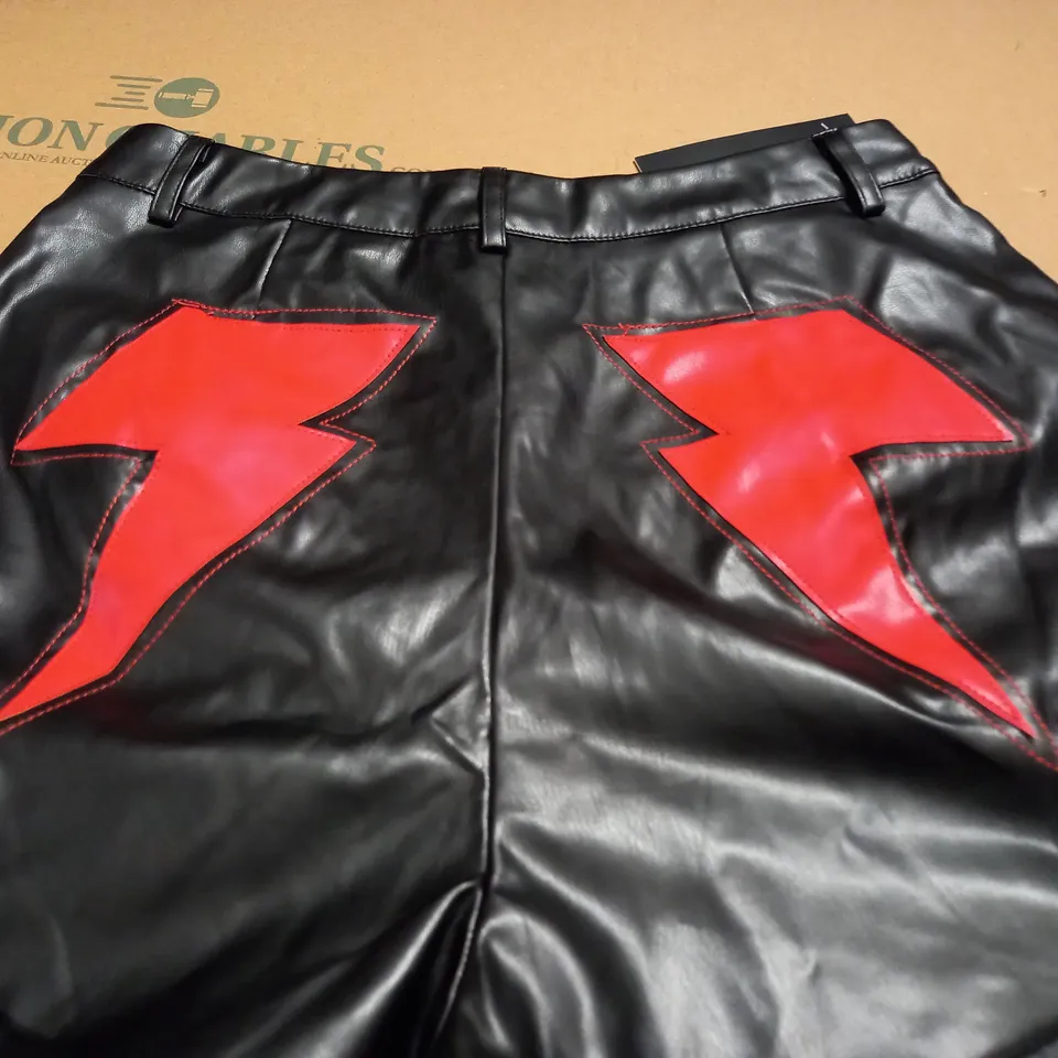 NASTY GAL PU LIGHTNING BOLT BUM ROLL HEM SHORTS - 10