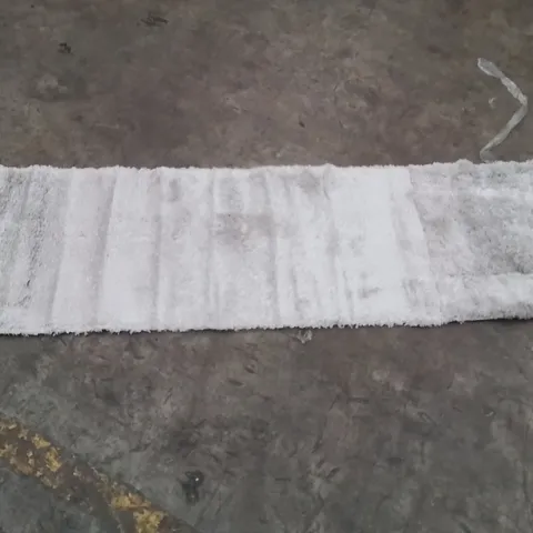QUALITY DESIGNER AREA RUG - APPROXIMATELY 230X60CM