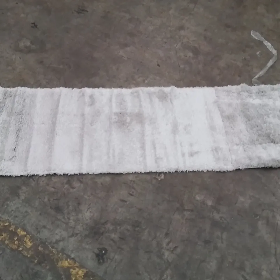 QUALITY DESIGNER AREA RUG - APPROXIMATELY 230X60CM