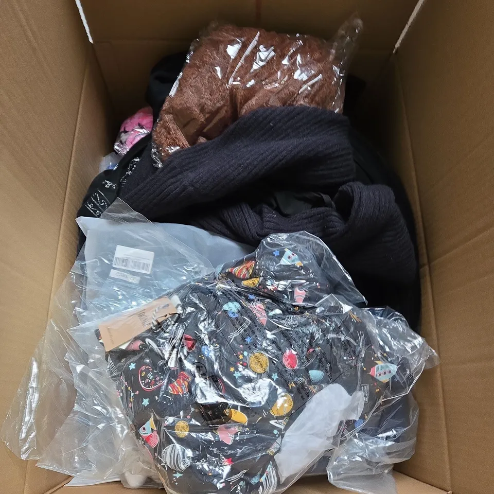 LARGE BOX OF ASSORTED CLOTHING ITEMS IN VARIOUS SIZES, STYLES AND COLOUR 