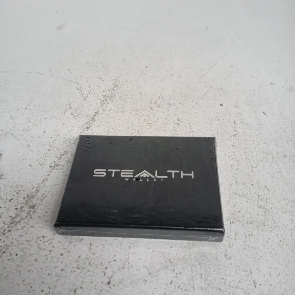 STEALTH AVENGER WALLET – SILVER/BLACK 