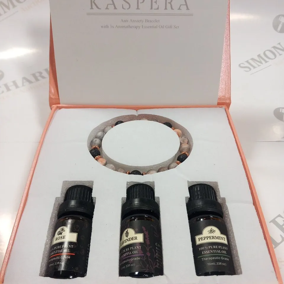 BOXED KASPERA ANTI ANXIETY BRACELET WITH 3 X AROMATHERAPY ESSENTIAL OIL GIFT SET