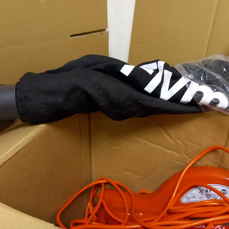 FLYMO POWERVAC 3000V ELECTRIC BLOWER