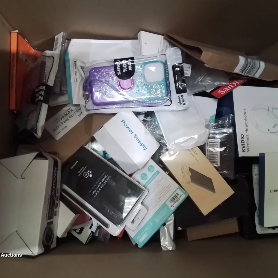 BOX CONTAINING LARGE AMOUNT OF MIXED BOXED ELECTRICAL ITEMS PHONE ACCESSORIES LIGHTING ETC.	