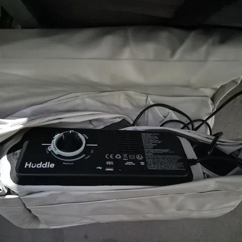 HUDDLE LIVING INFLATABLE BED