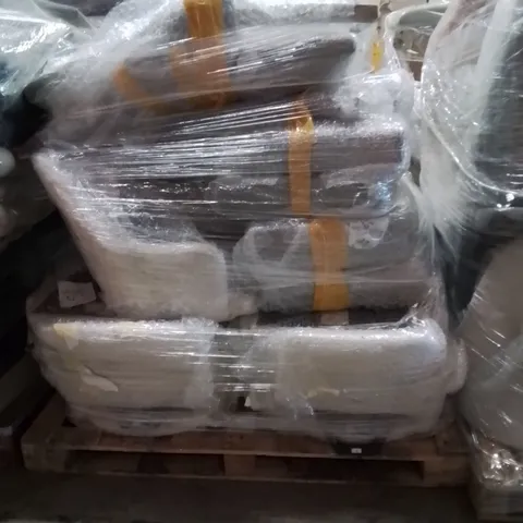 PALLET OF CHAIRS PARTS AND PEICES MAY BE MISSING 