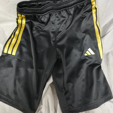 ADIDAS KIDS BLACK KNEE-LENGTH SHORTS – REGULAR FIT, 13-14 YEARS