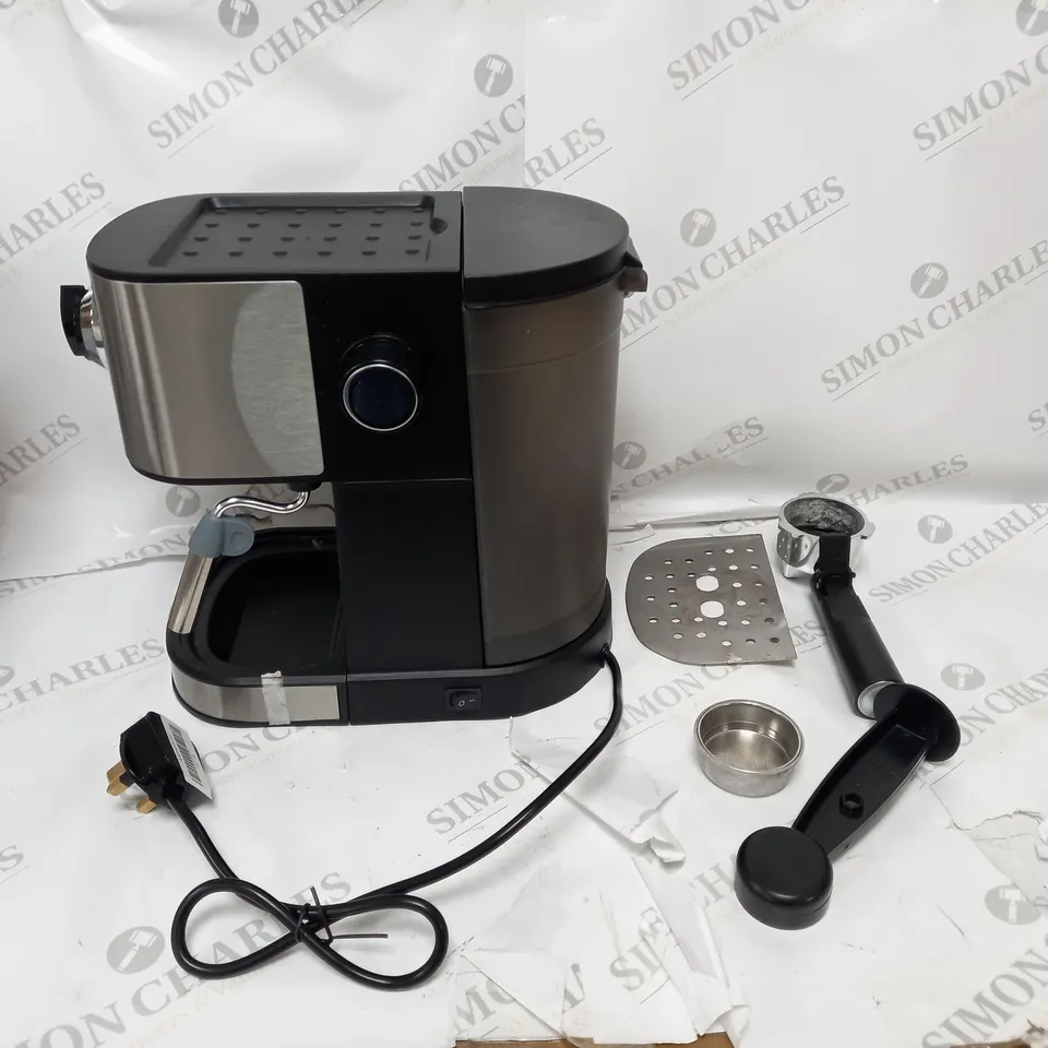 BOXED COOK'S ESSENTIALS PUMP ESPRESSO COFFEE MACHINE