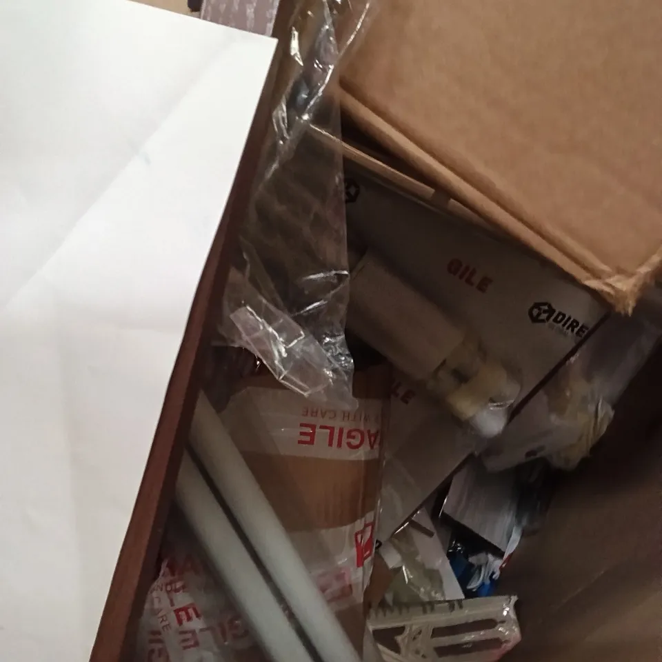 PALLET OF ASSORTED ITEMS INCLUDING - MASSAGE PILLOW