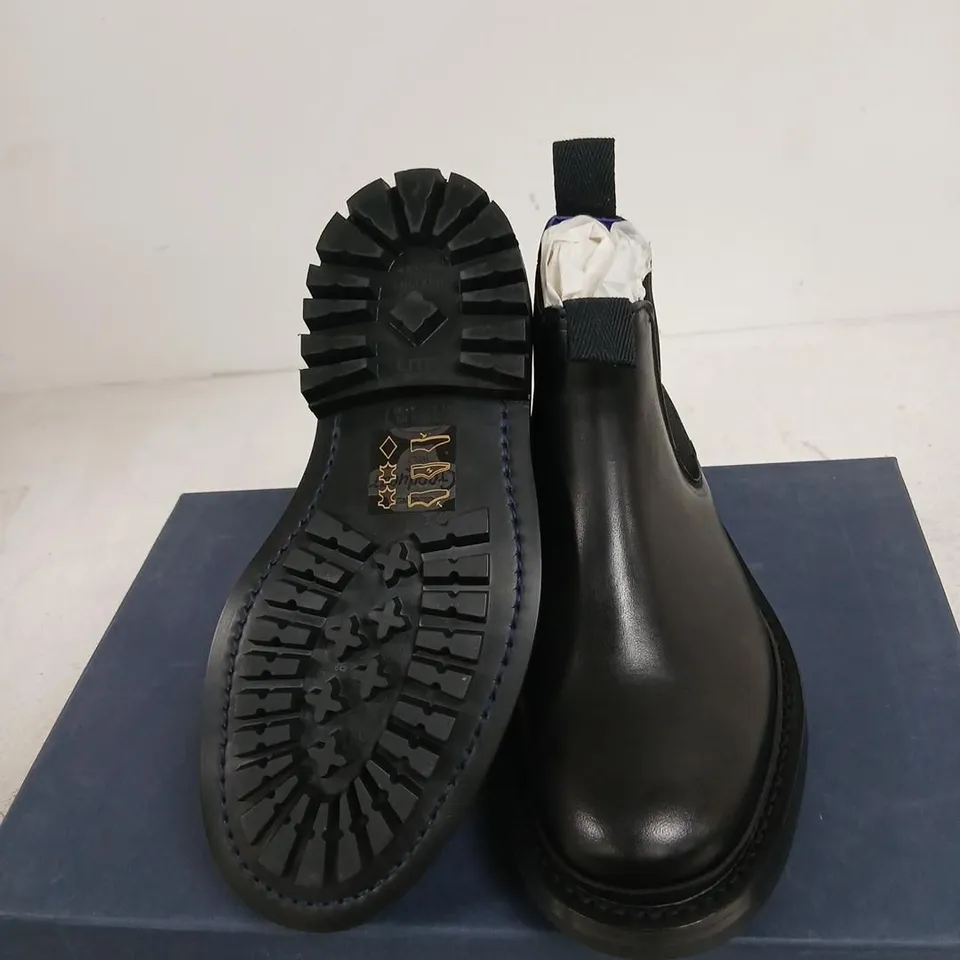 BURBERRY X TRICKER'S BLACK LEATHER CHELSEA BOOTS – ANKLE BOOTS WITH RUBBER SOLES SIZE 2