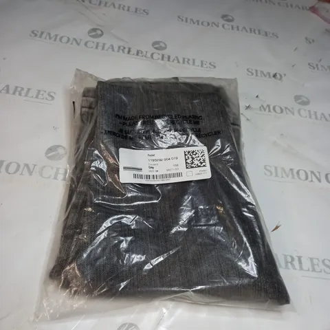 GREY DENIM JEANS SIZE M