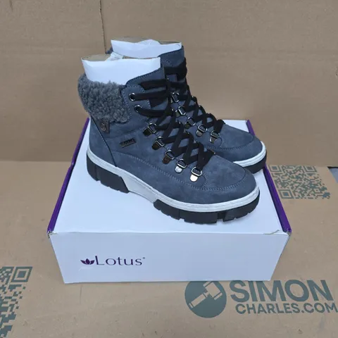 BOXED PAIR OF LOTUS CONNISTON BOOTS IN BLUE - EU 37