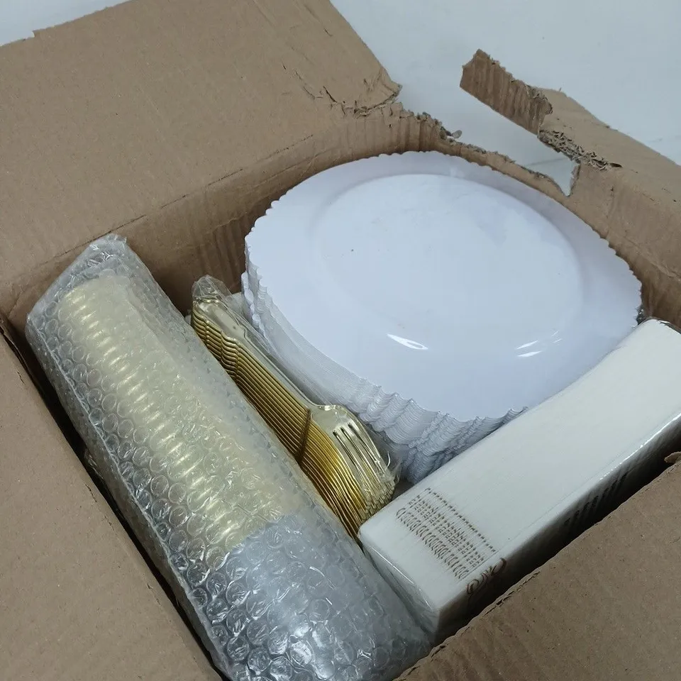GOLD-TONE CUTLERY SET CUPS AND WITH WHITE PLATES – BOXED