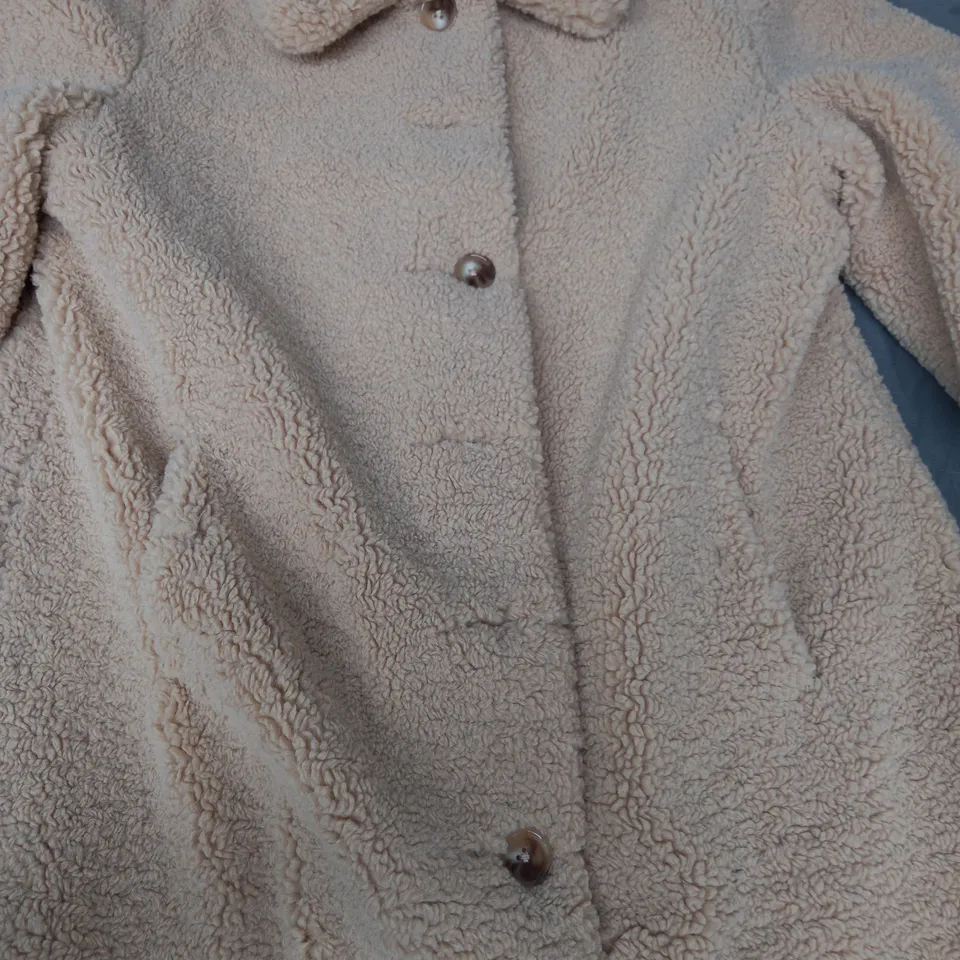 DANNII MINOGUE BORG COAT IN CAMEL SIZE 12