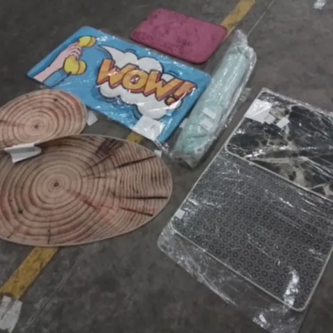 ASSORTED BATHMATS