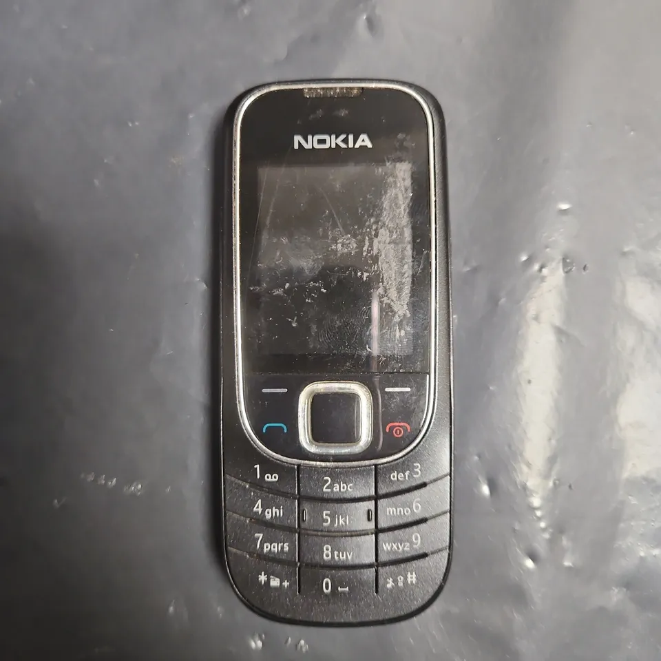 NOKIA FEATURE PHONE – BLACK