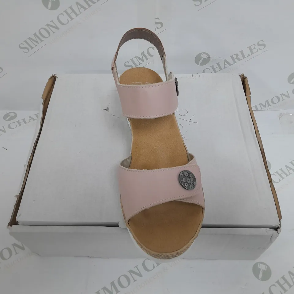 BOXED PAIR OF RIEKER WEDGE SANDALS WITH BUTTON DETAIL IN PINK SIZE 6 