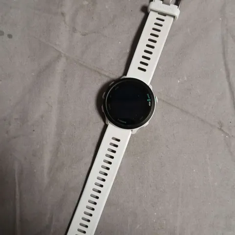 GARMIN FORERUNNER RUNNING WATCH – WHITE STRAP