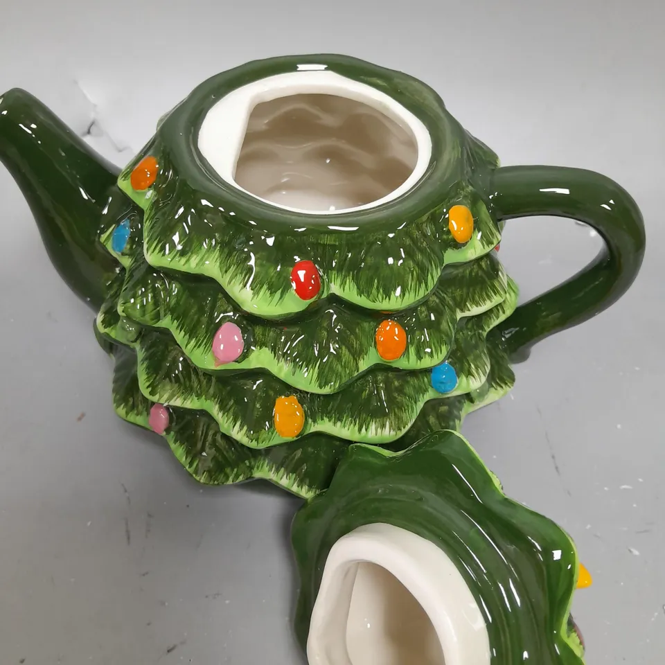 MR NOST TREE TEAPOT 