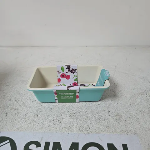 BOX OF APRROXIMATELY 6 GREEN LIFE LOAF TINS