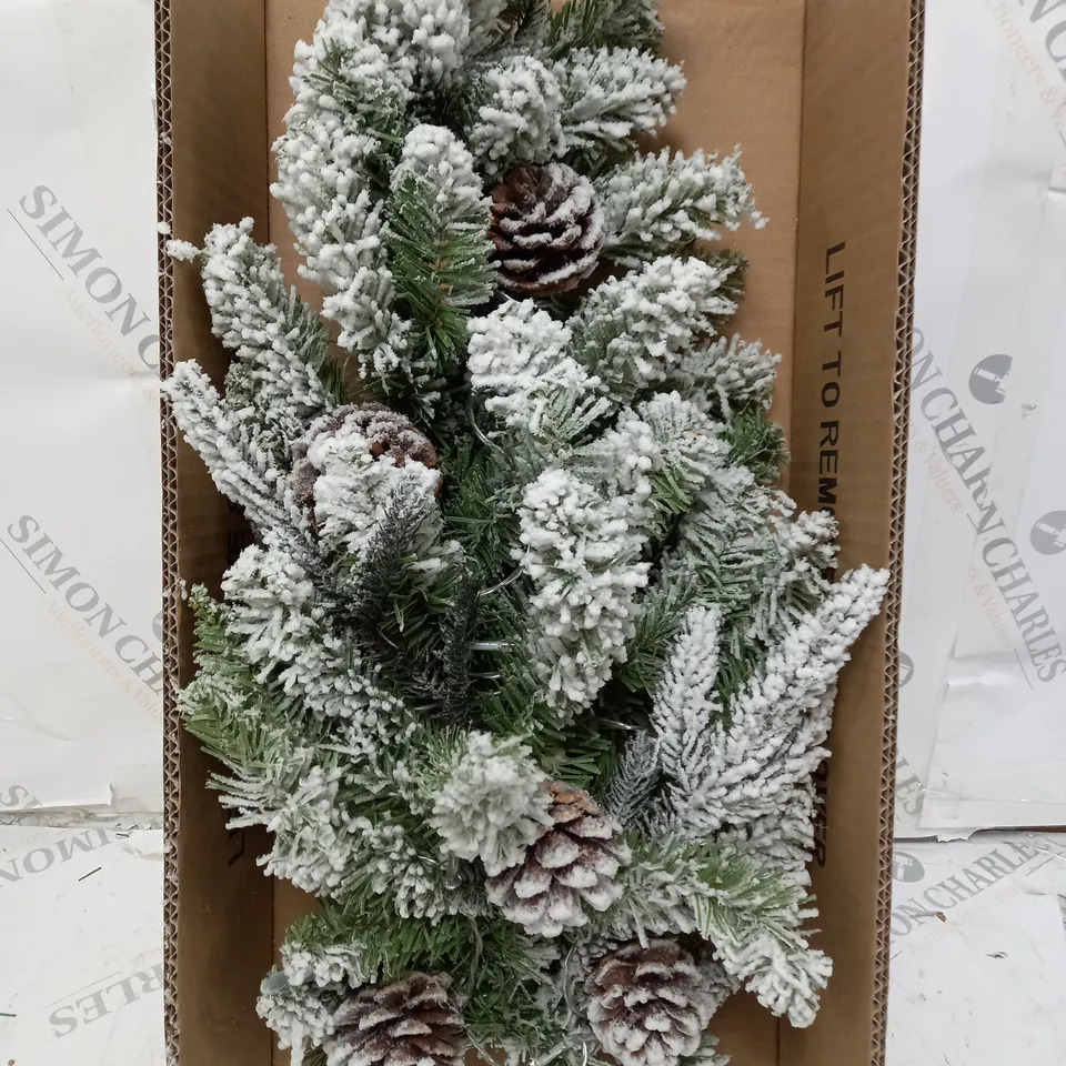 FLOCKED TEARDROP SHAPE LIT WREATH RRP £19.99