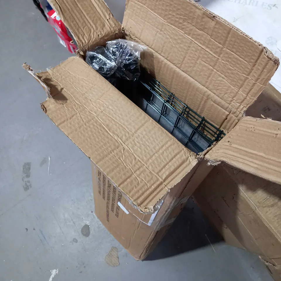 BOXED 4-TIER GREENHOUSE 