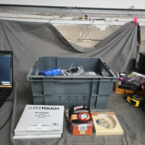 APPROXIMATELY 20 ITEMS INCLUDING SUPERTOUCH PE GLOVES HARPIC CLEAN TABS AND A VALVUE PLUS VARIOUS HOUSEHOLD ITEMS .