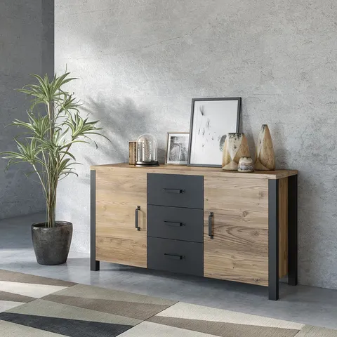 BOXED MONANGO 147cm WIDE 3 DRAWER SIDEBOARD (2 BOXES)