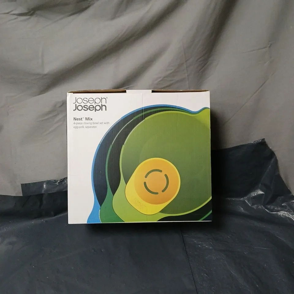 JOSEPH JOSEPH NEST MIX 4-PIECE MIXING BOWL SET WITH EGG-YOLK SEPARATOR