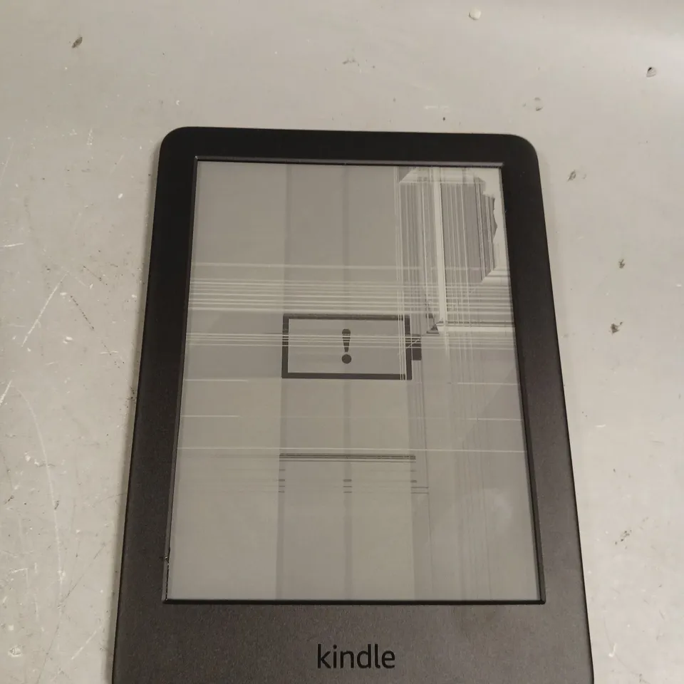 AMAZON KINDLE TOUCH E-READER 