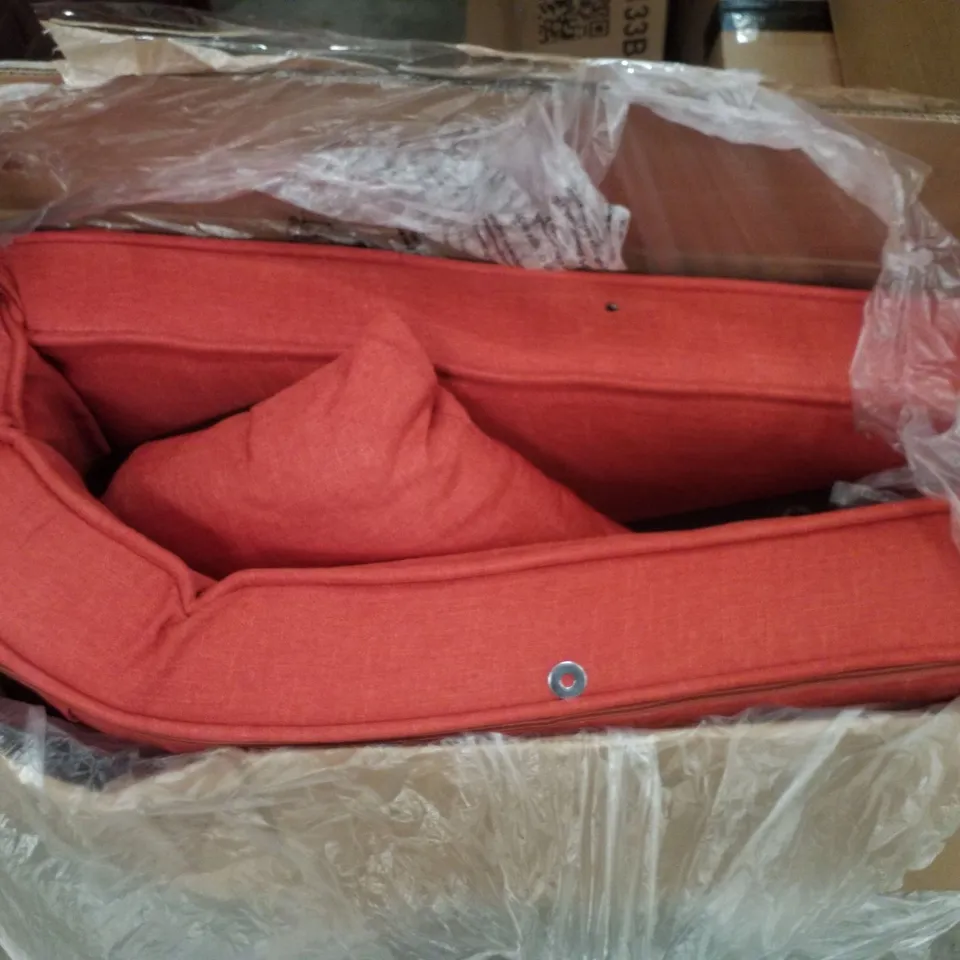 BOXED FOLDING CHAIR - TANGERINE 