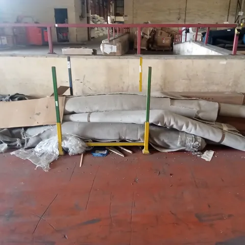 PALLET OF ASSORTED ROLLS OF CARPET // OFF-CUTS AND DAMAGED SECTIONS