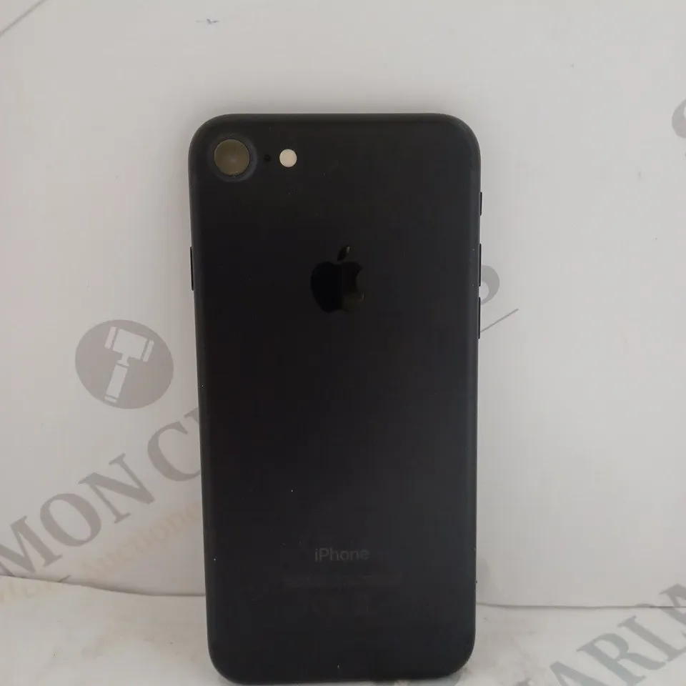 APPLE IPHONE 7 (A1778) SMARTPHONE