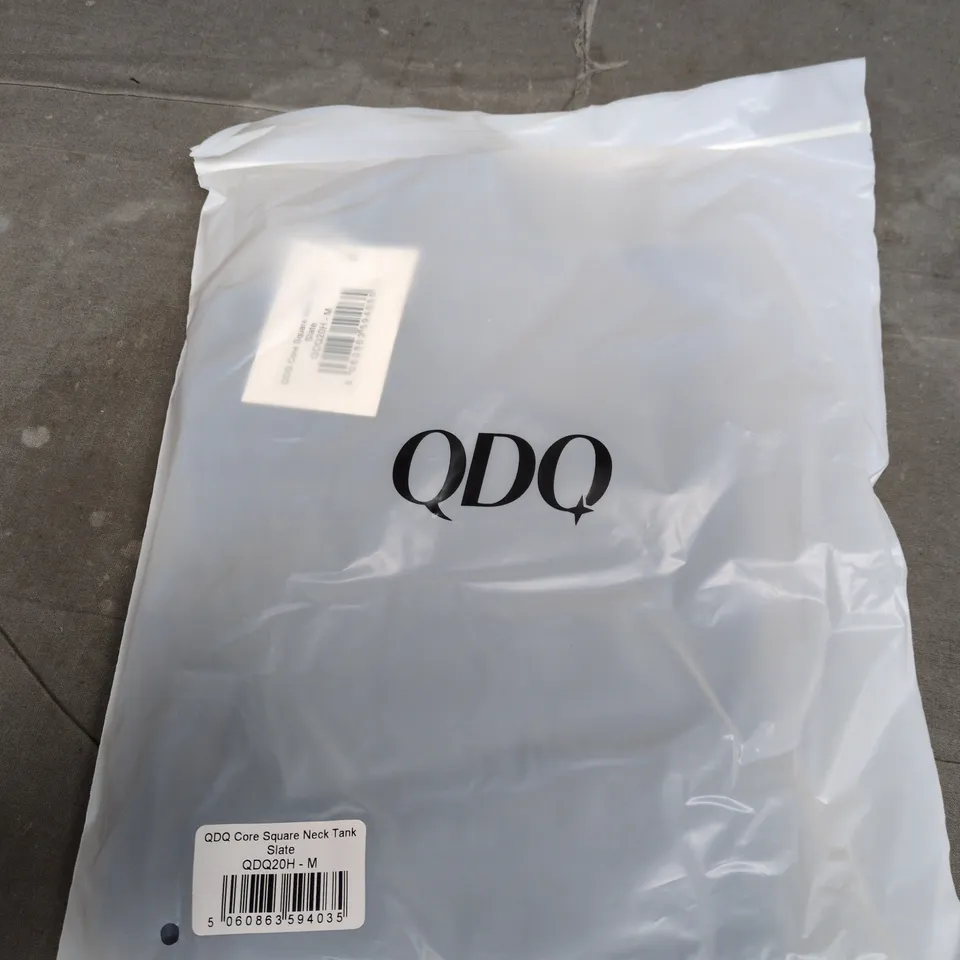 QDQ CORE SQUARE NECK TANK TOP – SLATE – SIZE M