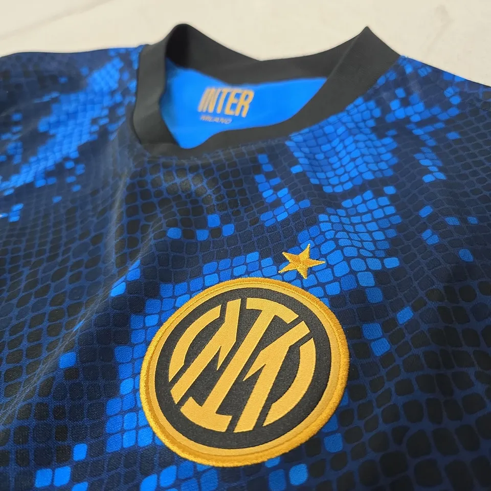 INTER MILAN NIKE DRI-FIT FOOTBALL SHIRT, ADULT M