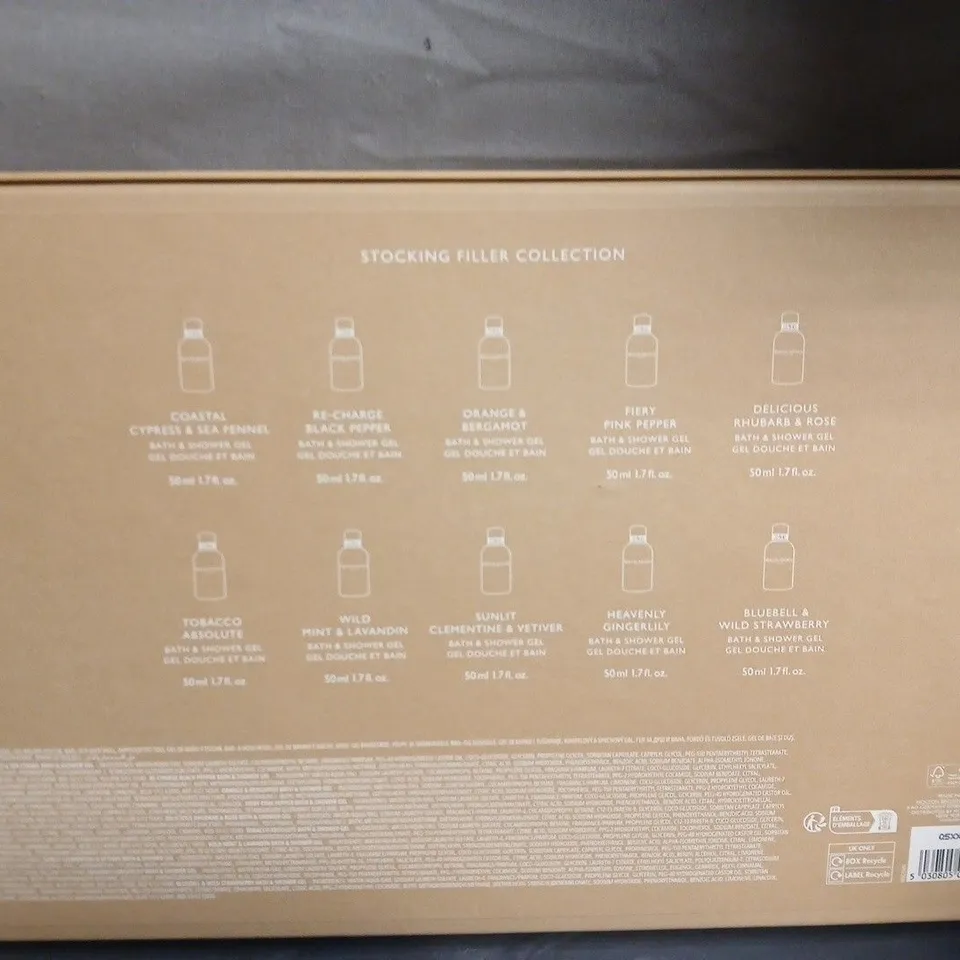 MOLTON BROWN STOCKING FILLER COLLECTION, 10 X 50ML BATH & SHOWER GEL TRAVEL SET