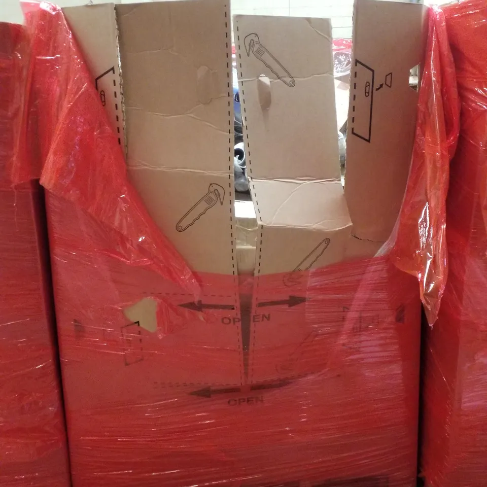 PALLET CONTAINING ASSORTED PRODUCTS INCLUDING ALUMINIUM LADDER, RETRACTABLE SAFETY GATE, CURTAIN ROD & SOLAR PANEL