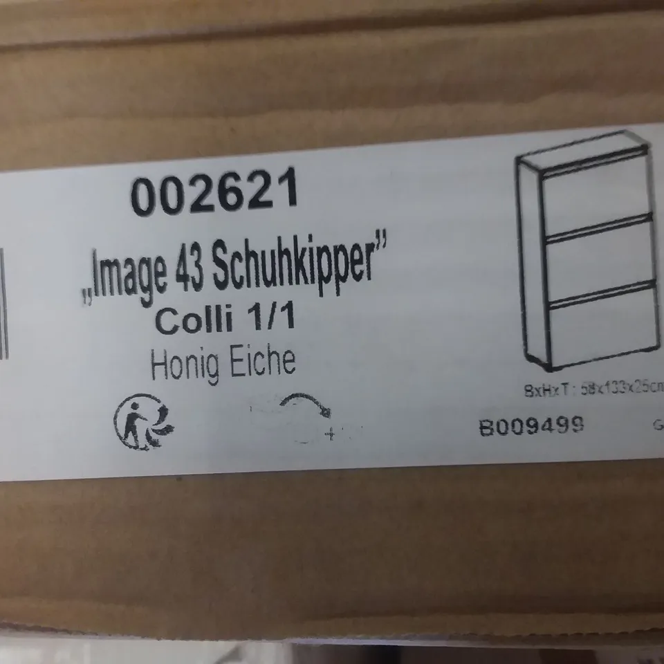 BOXED DESIGNER SHOE CABINET IN HONEY OAK- B: 58 X H 133 X T 25