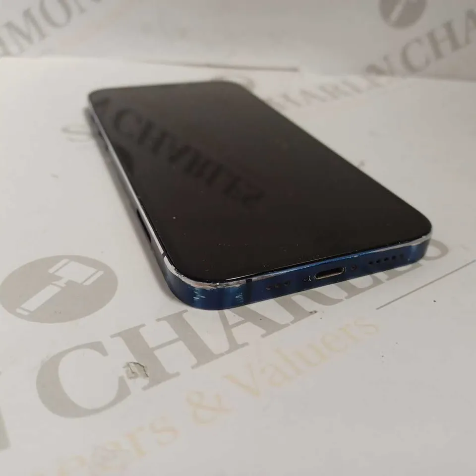 APPLE IPHONE - BLUE MODEL UNKNOWN