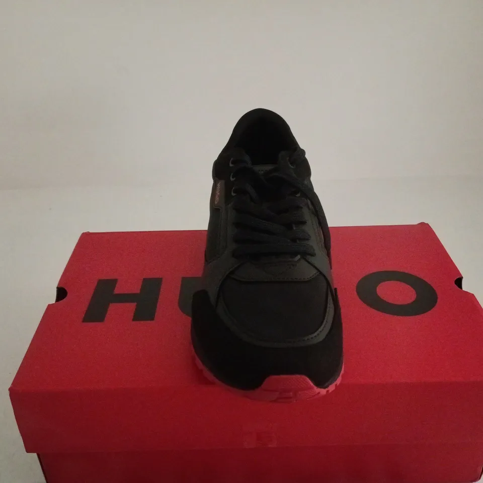 HUGO BOSS BLACK RED TRAINERS UK 9 BOXED
